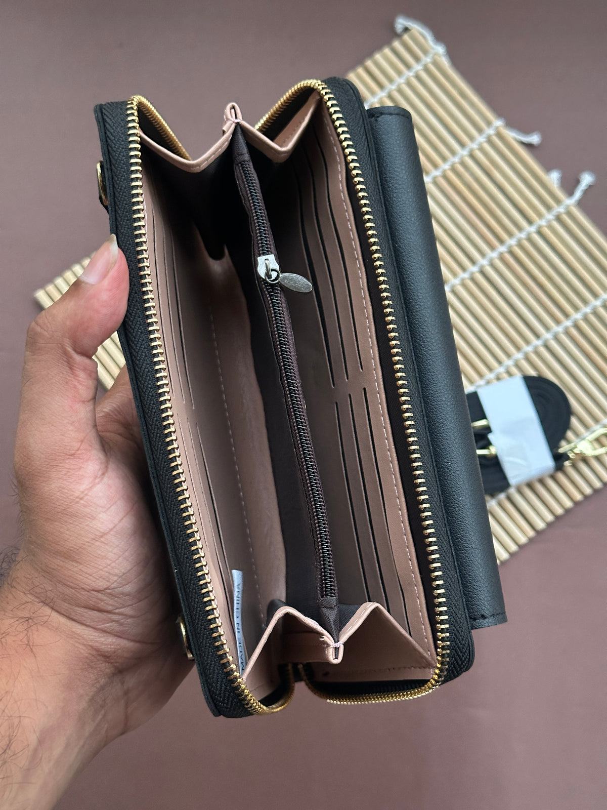 Crest  Wallet Bag