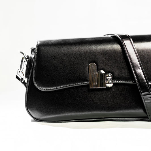 Hand Bag| The Verona Curve - Black